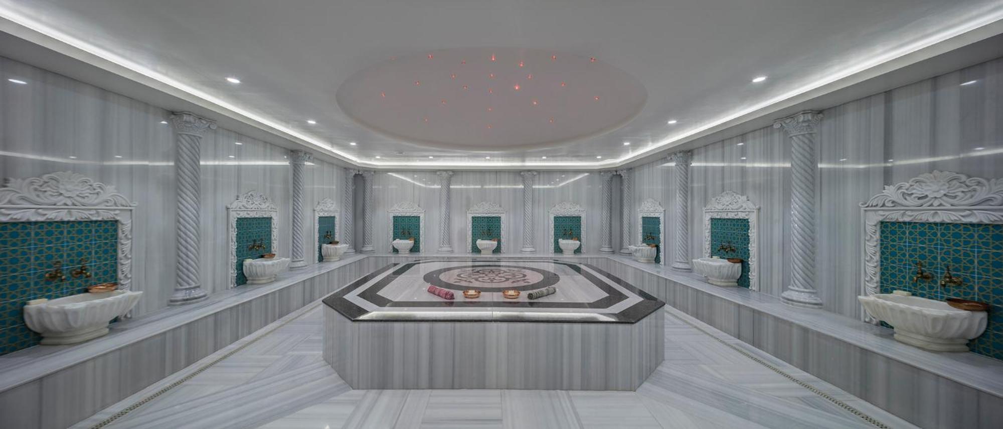 Отель Grand Millennium Конья Экстерьер фото